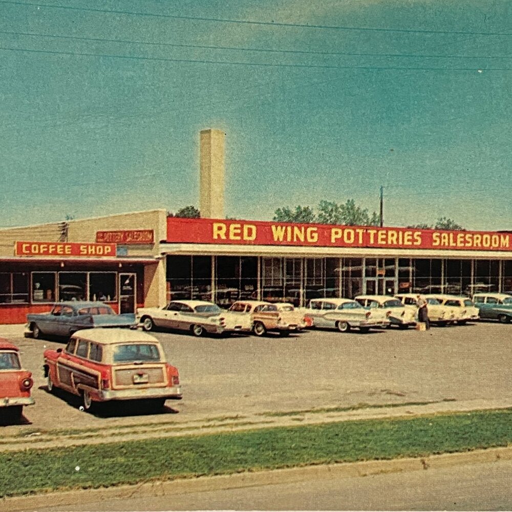 1960 Red Wing Potteries Salesroom Minnesota 50s Cars Postcard 38700-B Dexter